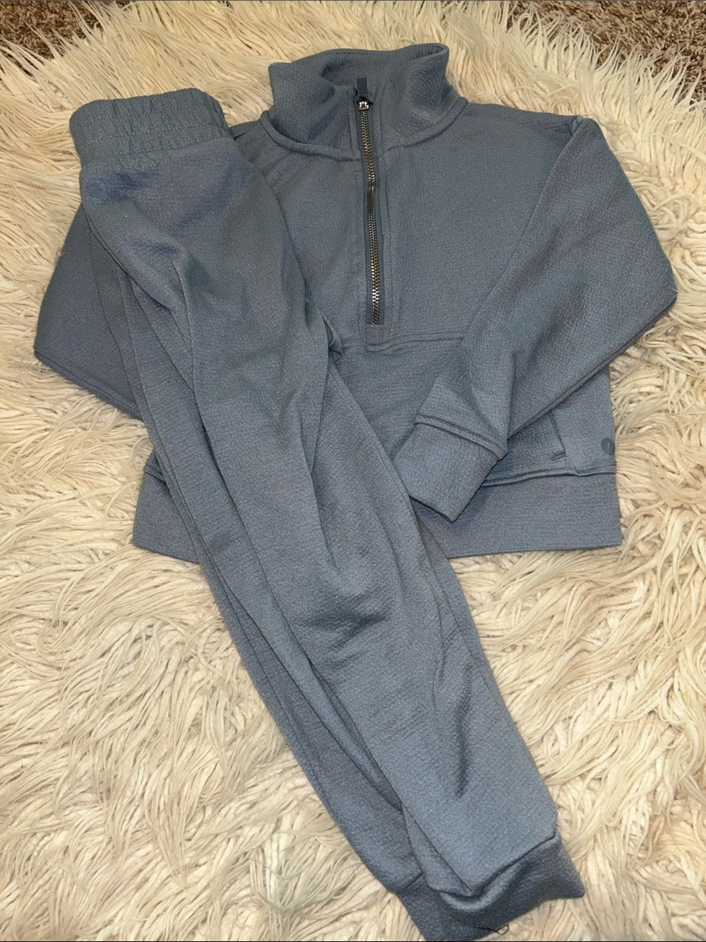 Danskin girls 5/6 Dusty Blue textured half zip Jogger Set  adorable!